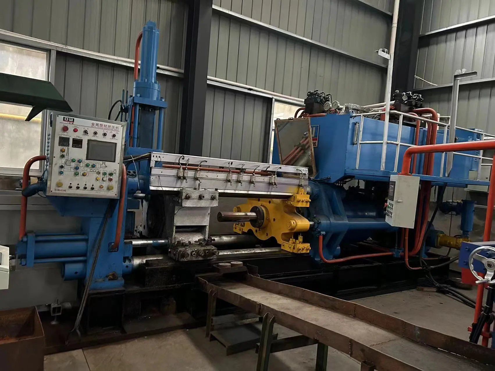 Precision Perfected: Explore the J&Y Aluminum Profile Extrusion Machine Advantage